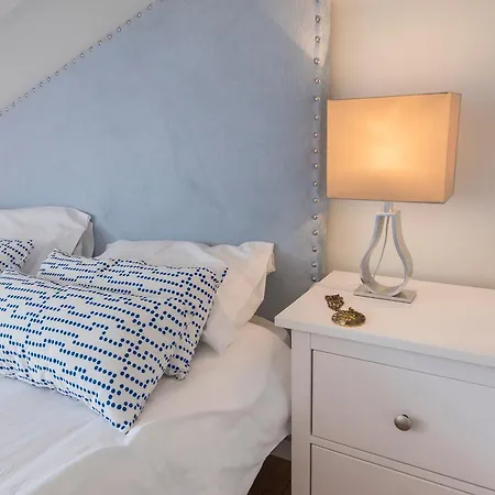 Lovelystay Pantheon Oasis