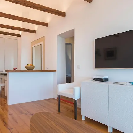 Lovelystay Pantheon Oasis Lisbon